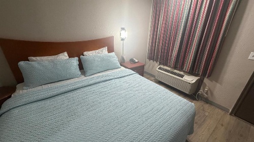 Colonial Inn image 18